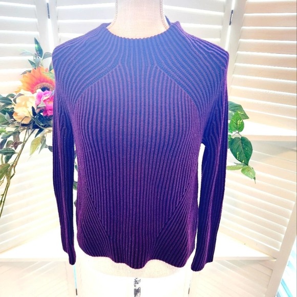 ATHLETA BLK/BURGANDY RIBBED SWEATER SIZE XXS - Picture 1 of 8
